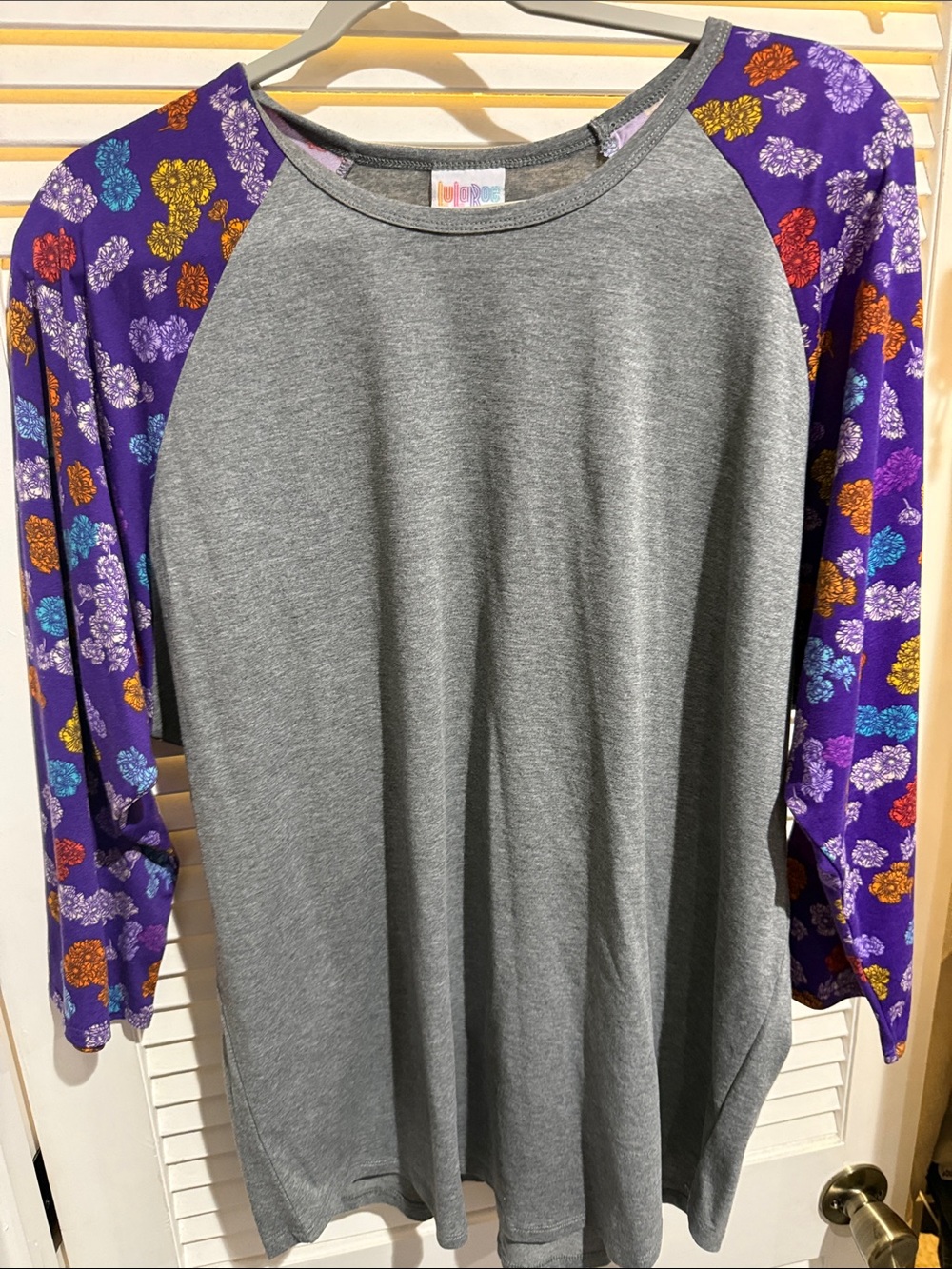 LuLaRoe Gray Tunic with Purple Floral Raglan Sleeves